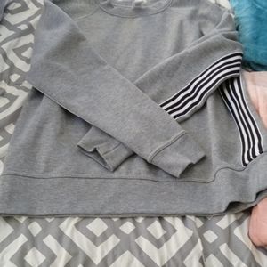 Women's sweatshirt